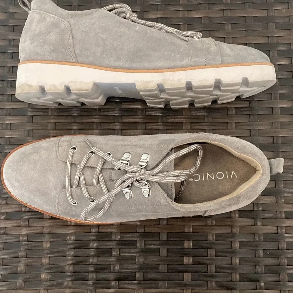Vionic Ballari suede lace up Oxford, women’s size 9.5